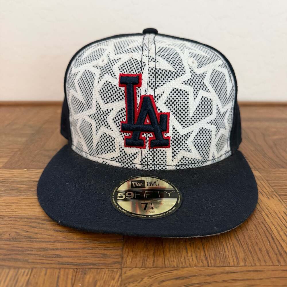 New Era Los Angeles Dodgers 59FIFTY Fitted Hat Star Mesh Size 7 1/4